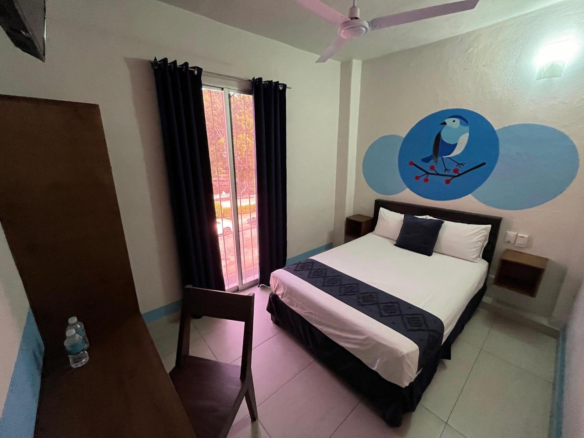 Hotel Juarez 70 Colima Kültér fotó