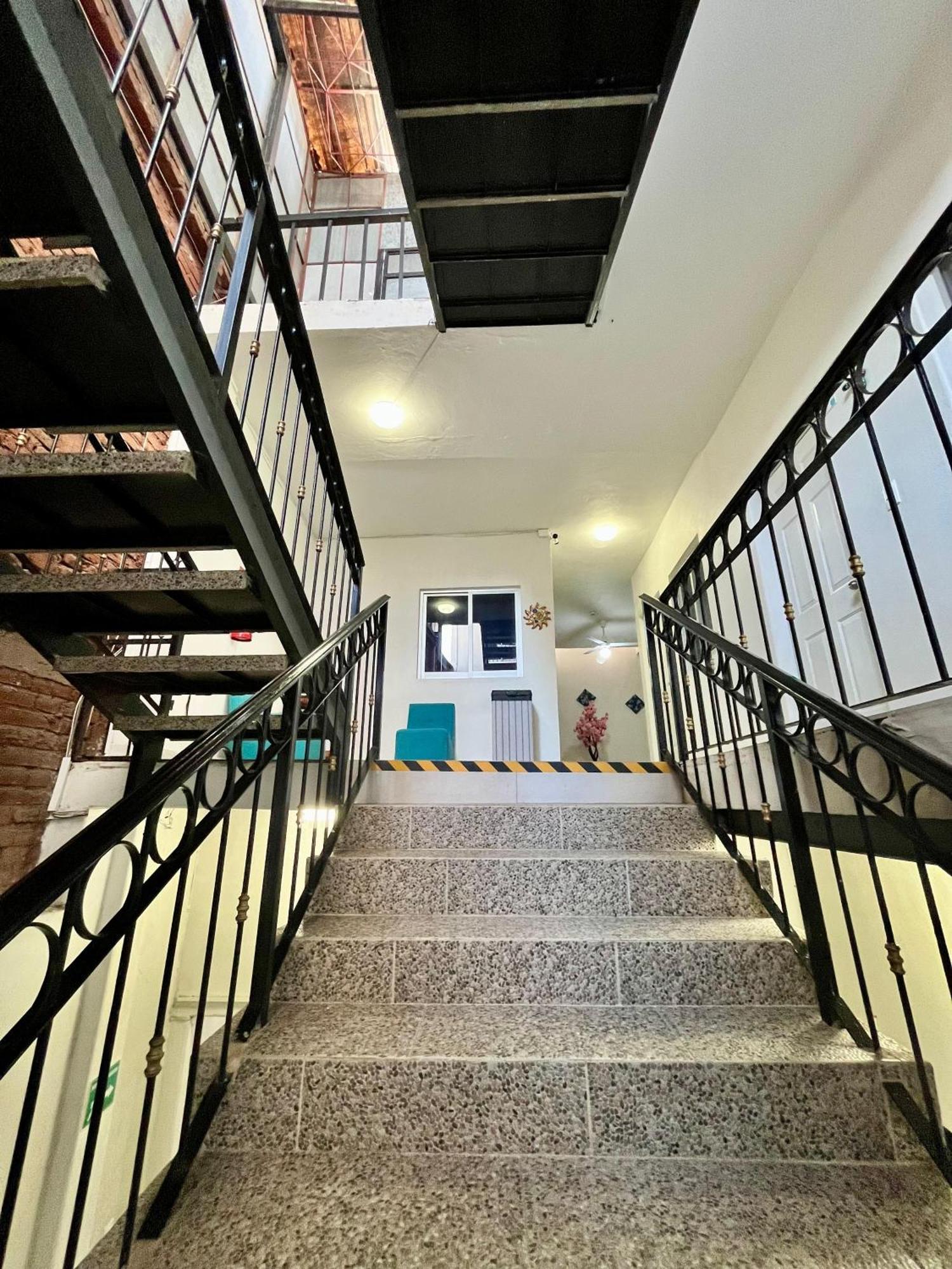 Hotel Juarez 70 Colima Kültér fotó
