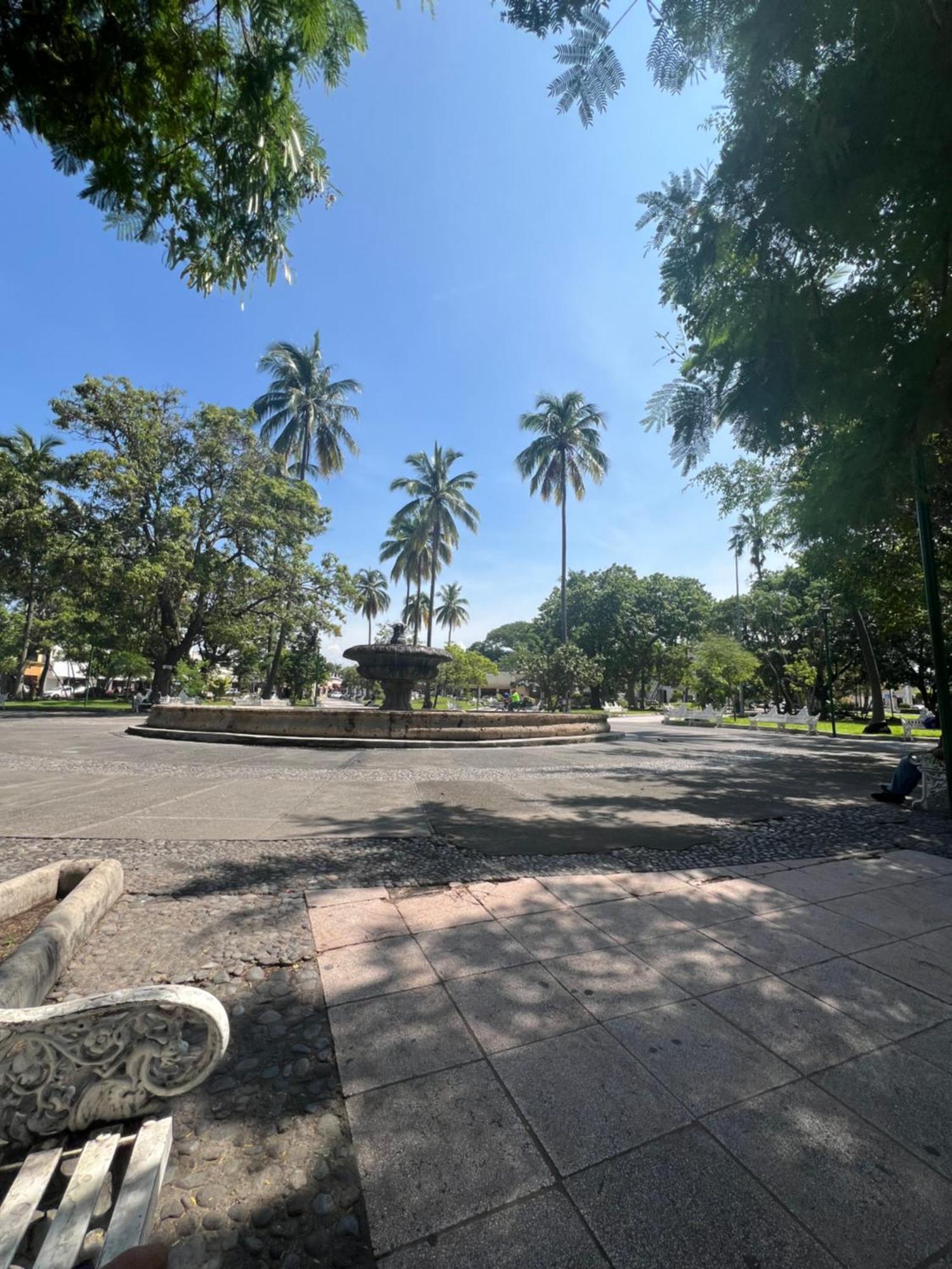 Hotel Juarez 70 Colima Kültér fotó